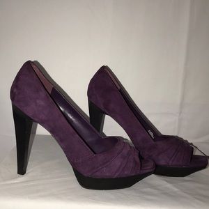 Jessica Simpson pumps